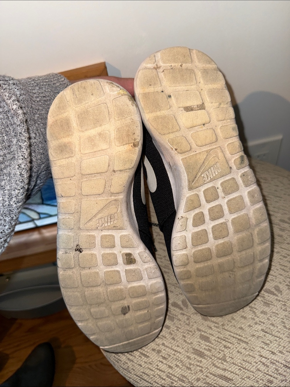 Nike womens Black and White Low-Top Sneakers - Picture 2 of 4